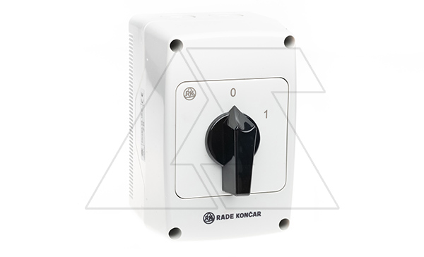 Переключатель PNGBS 25 10, 3P, 25A, тип 0-1, 11kW(400VAC по АС-23), черная рукоятка, в корпусе IP65 Переключатель PNGBS 25 10, 3P, 25A, тип 0-1, 11kW(400VAC по АС-23), черная рукоятка, в корпусе IP65