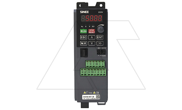 Преобразователь частоты EM700-0R7-3B, 400VAC, 0.75kW, 2.5/3.0A, IP20, корп.A0
