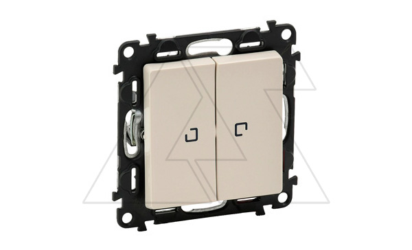 Valena Life - Выключатель двухклавишный с подсветкой, слоновая кость (инд. упаковка)