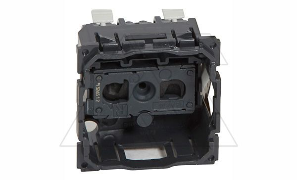 Celiane - Розетка 2P, фр. стандарт, винт. зажимы, защ. шторки, без лицевой панели