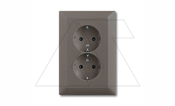 Basic 55 - Розетка 2x2P+E нем. стд. (шато-черный)