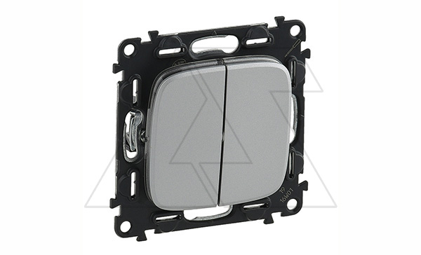 Valena Allure - Выключатель двухклавишный, алюминий (инд. упаковка)