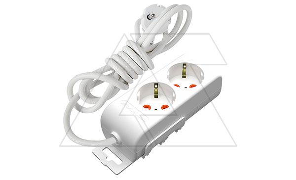 Ri-tech - Удлинитель 2x2P+E, нем. ст., со шторками, кабель 3x1,5мм², 3м, белый