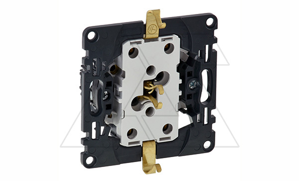 Valena In'Matic - Розетка 2х2P+E, нем. стд., без защ. шторок, безвинтовые зажимы