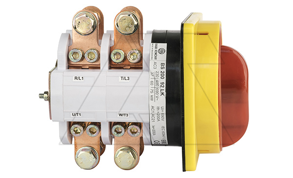 Переключатель BS 200 92 LK, аварийный, 4P, 200A, тип 0-1, 60kW(400VAC по АС-23), на дверь, красная блокируемая в 0 рукоятка, фронт IP40
