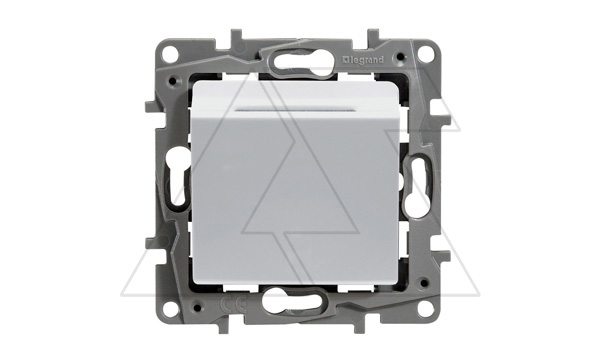 Etika - Выключатель с ключом-карточкой с выдержкой времени до 30 сек.(белый)