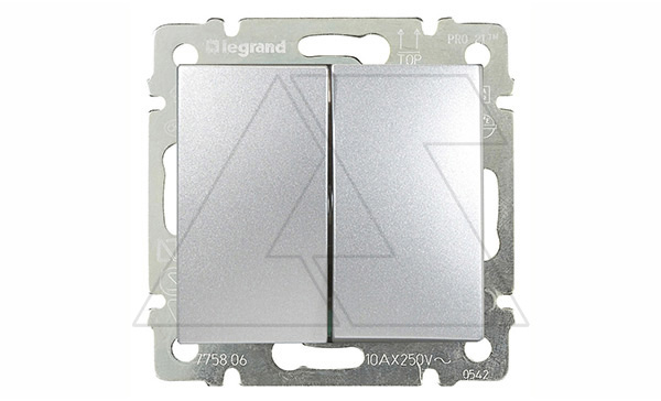 Valena - Кнопка переключатель двухклавишный, алюминий