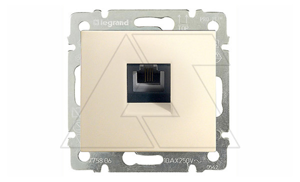 Valena - Розетка телеф. 1хRJ-11 4 конт., сл.кость (инд. упаковка)