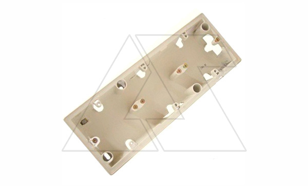 Valena - Коробка для наклад. монтажа 3поста, сл.кость