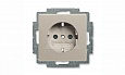Basic 55 - Розетка 2P+E нем. стд. со шторками (шампань) от интернет-магазина amperkin.by