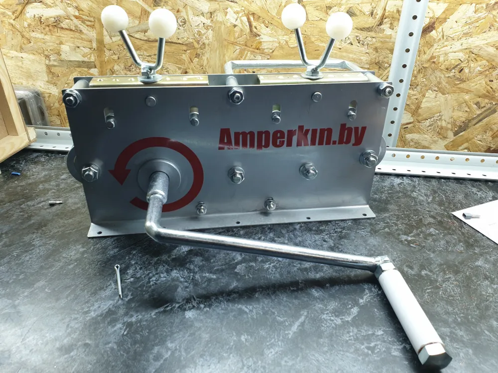 Машинка 9-ти роликовая для выравнивания проволоки и полосы 40х5, ручной привод от интернет-магазина amperkin.by