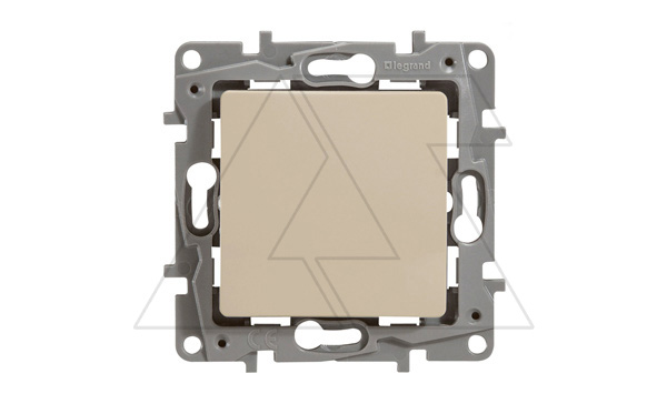 Etika - Выключатель/переключатель IP44 (сл.кость), (снят с производства)