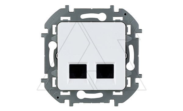 Inspiria - Розетка 2хRJ-45 UTP CAT5E (белый)